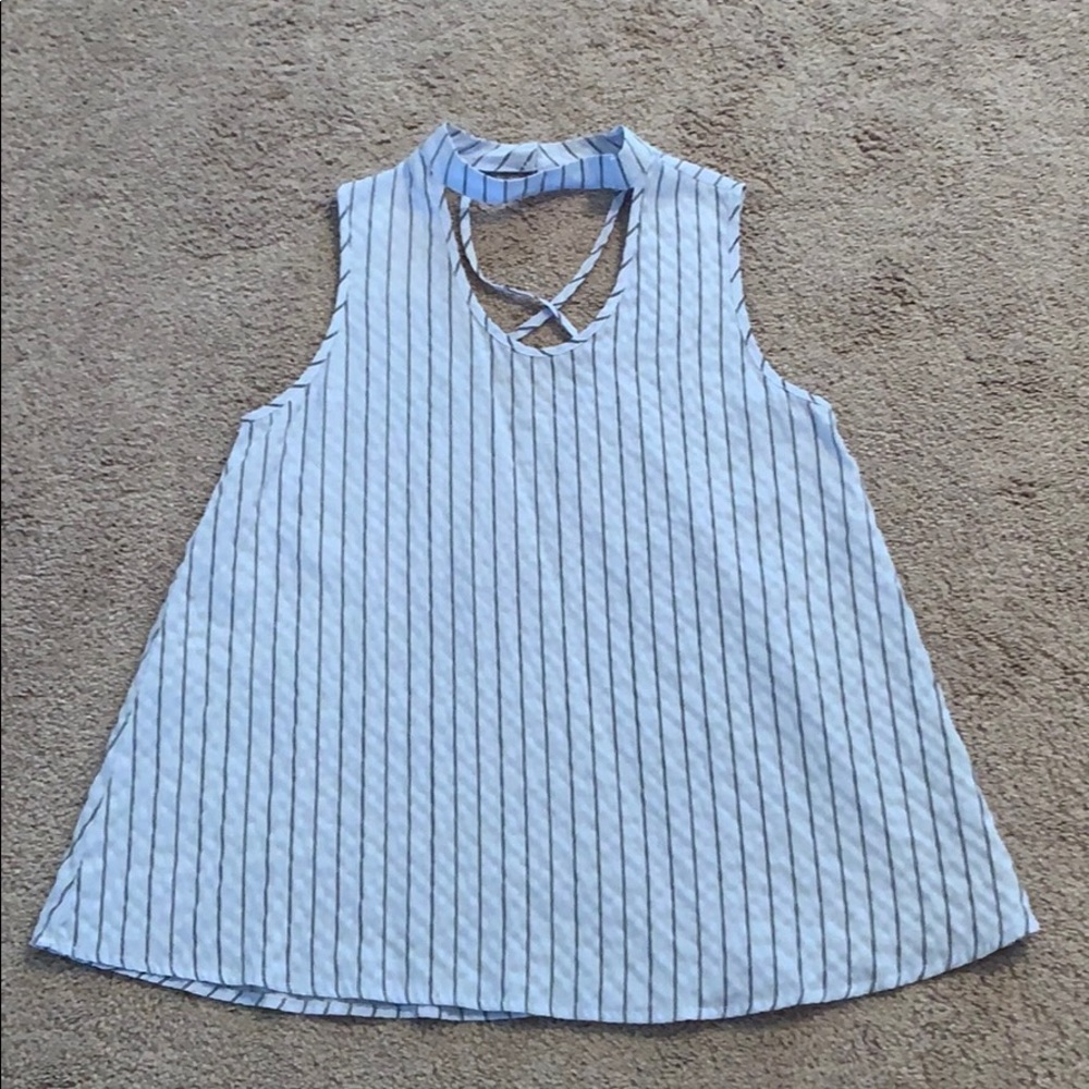 🎡 Wonderland Halter Tank Top Size S 🎡 - Picture 3 of 10